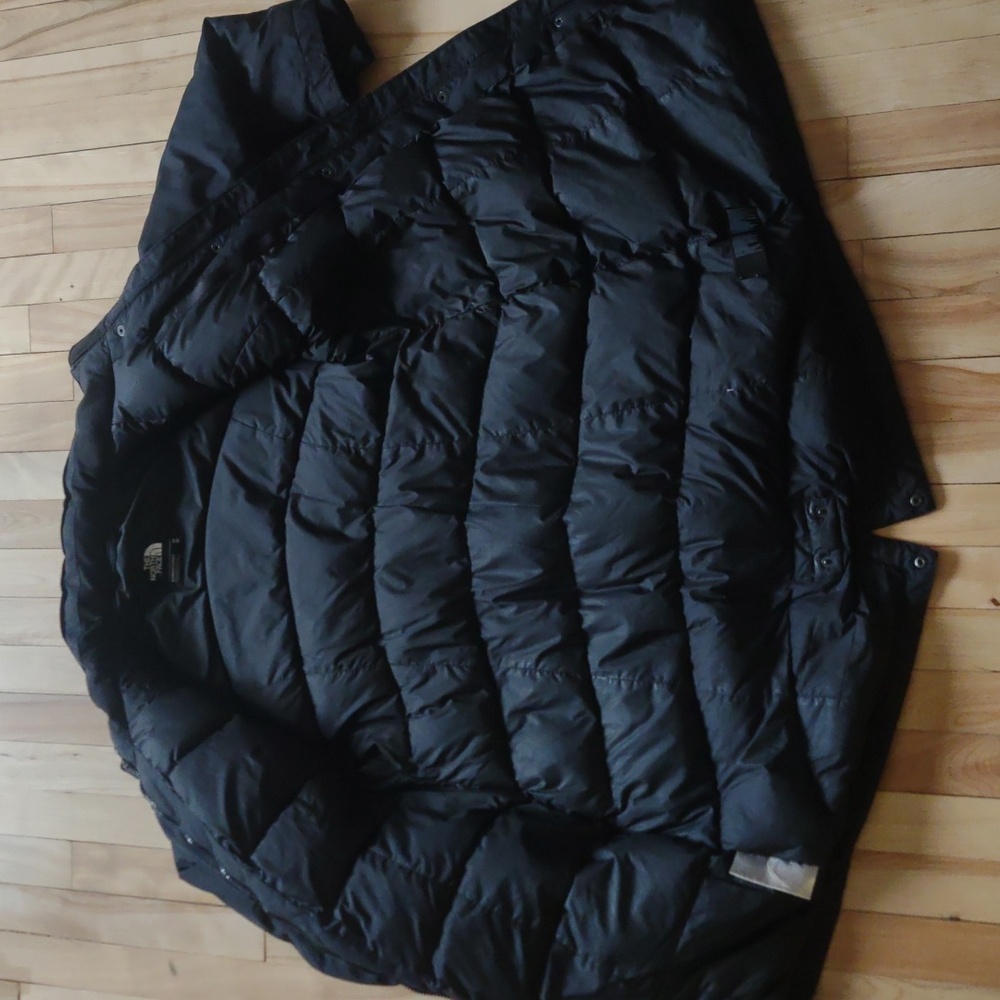 The North Face women's winter jacket - Picture 13 of 16